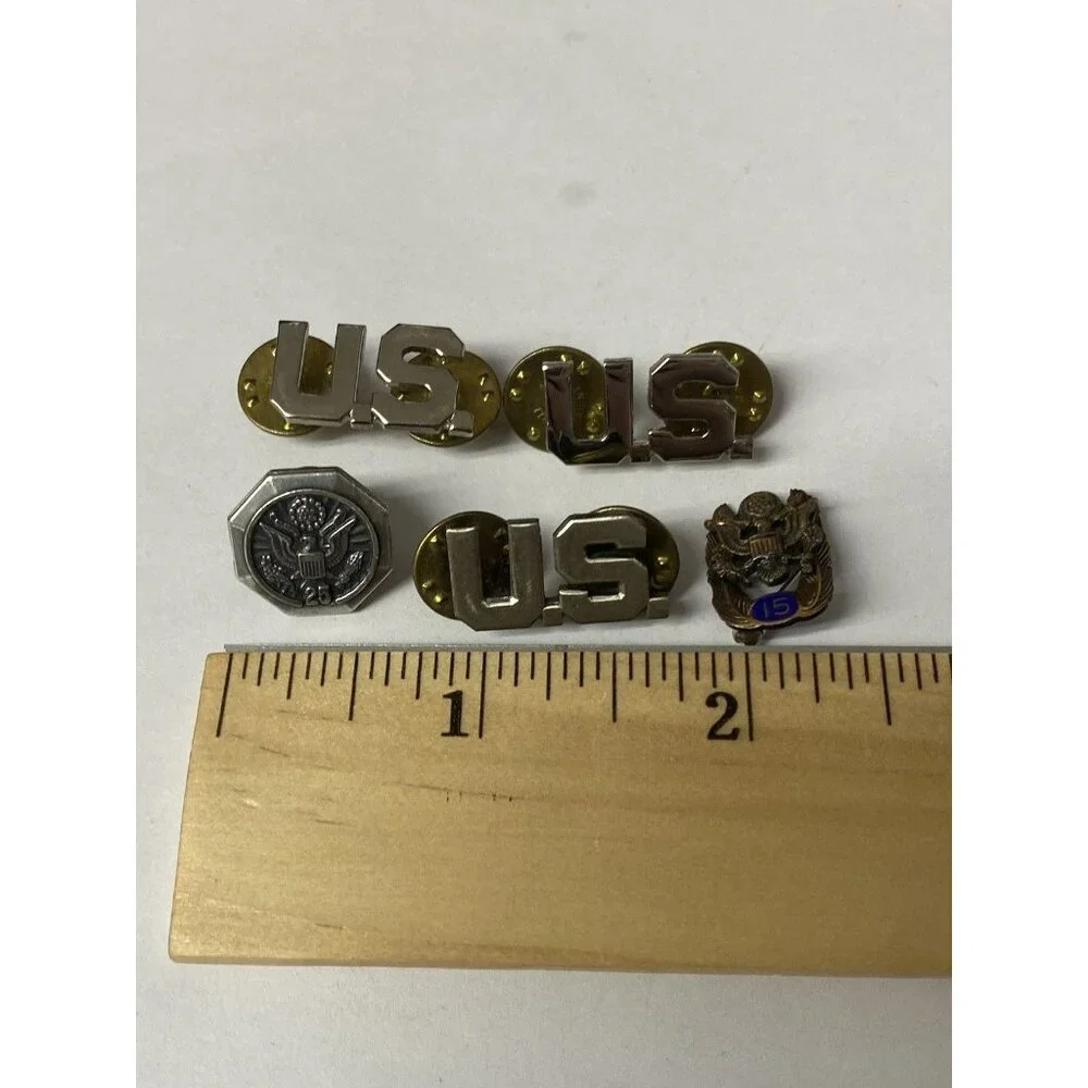 Lot 5 - Military US Pins & US Government Federal Employee Service Pins 15 & 25